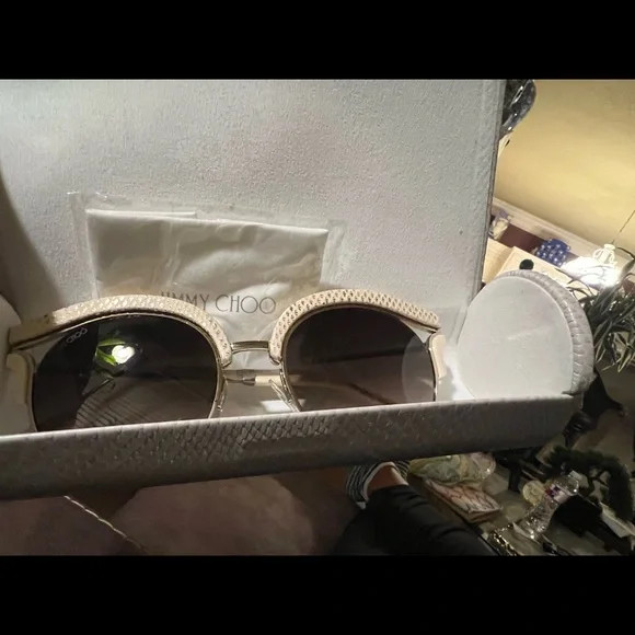 high end Jimmy Choo sun glasses. case, cloth,
pouch 
100% AUTHENTIC! - Picture 6 of 12